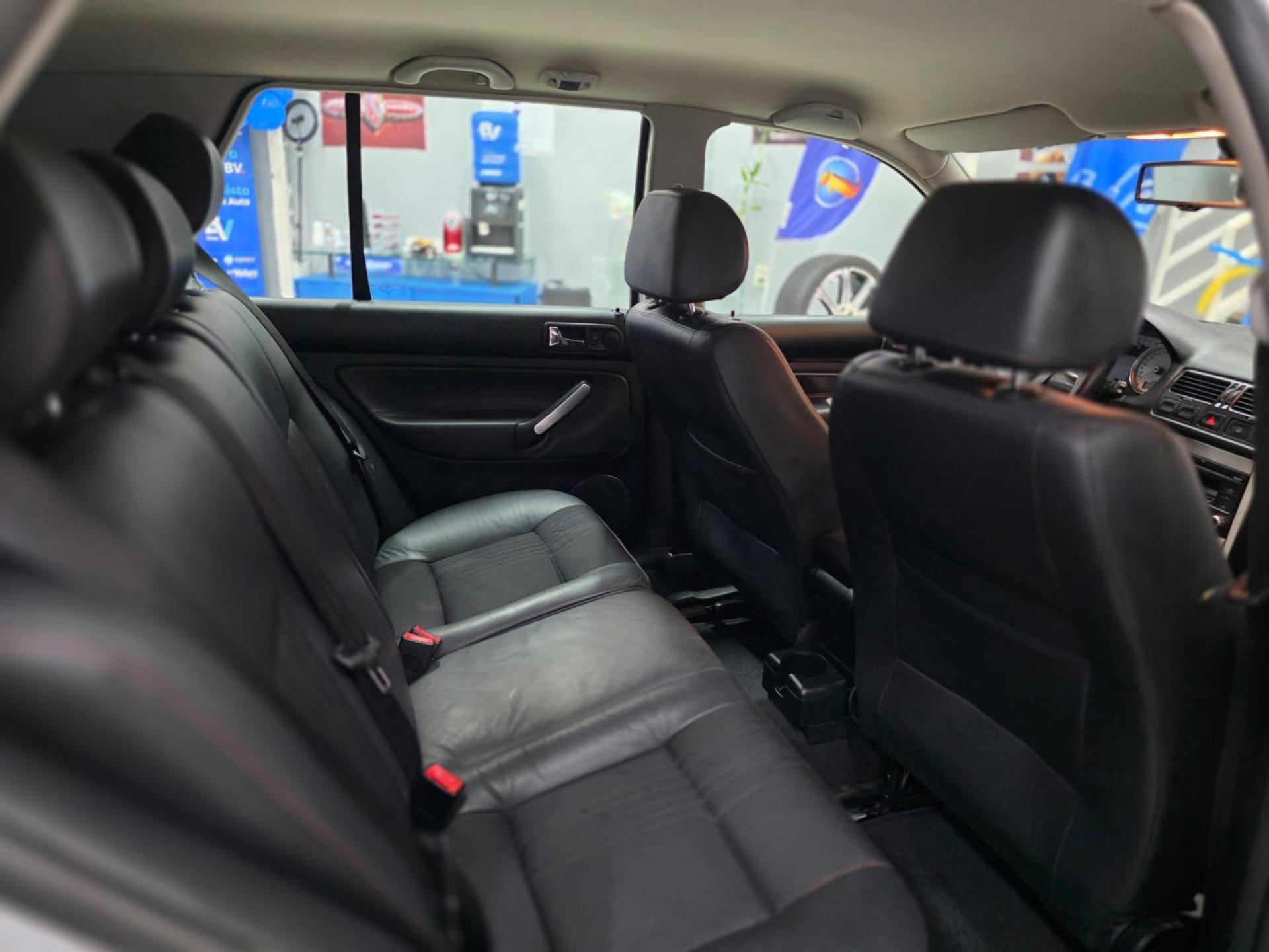 VOLKSWAGEN Golf Sportline 2.0 Mi Total F. 8V Tip.